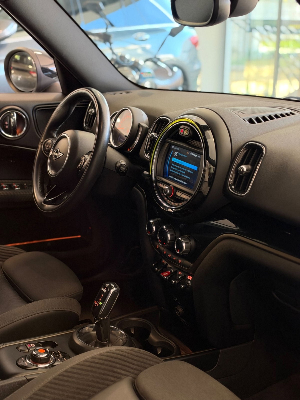 MINI Mini Countryman 2.0 Cooper D Business Countryman (13)