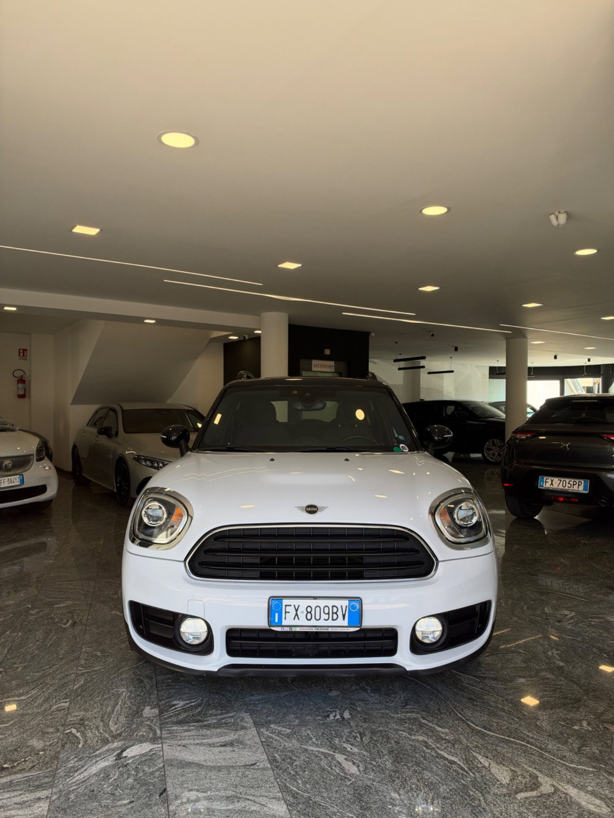 MINI Mini Countryman 2.0 Cooper D Business Countryman (7)