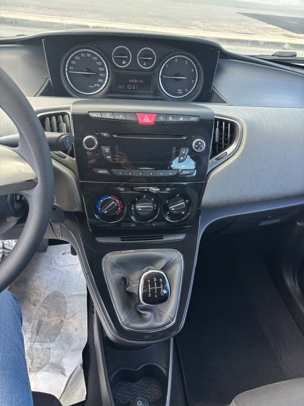 Lancia Ypsilon 1.3 MJT 16V 95 CV 5 porte S&S Gold (15)