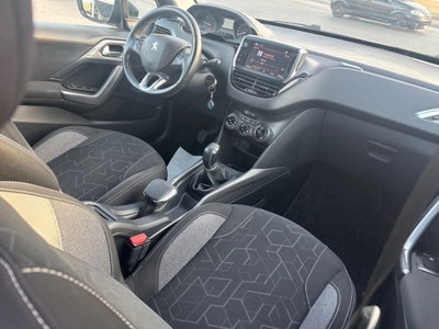 Peugeot 2008 75 Active (11)