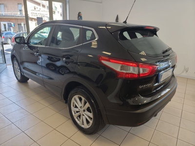 Nissan Qashqai 1.5 dCi Acenta (2)
