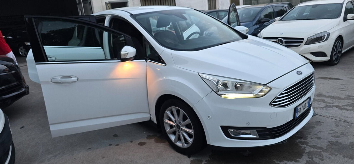Ford C-Max 1.5 TDCi 120CV Start&Stop Business N1 (14)