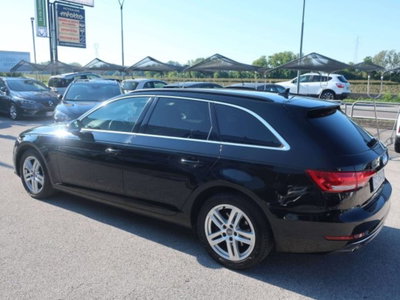Audi A4 Avant 2.0 TDI 150 CV ultra Sport (13)