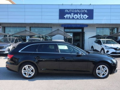 Audi A4 Avant 2.0 TDI 150 CV ultra Sport (15)