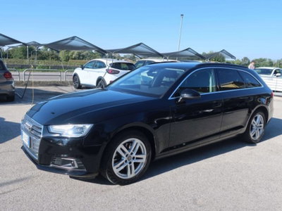 Audi A4 Avant 2.0 TDI 150 CV ultra Sport (2)