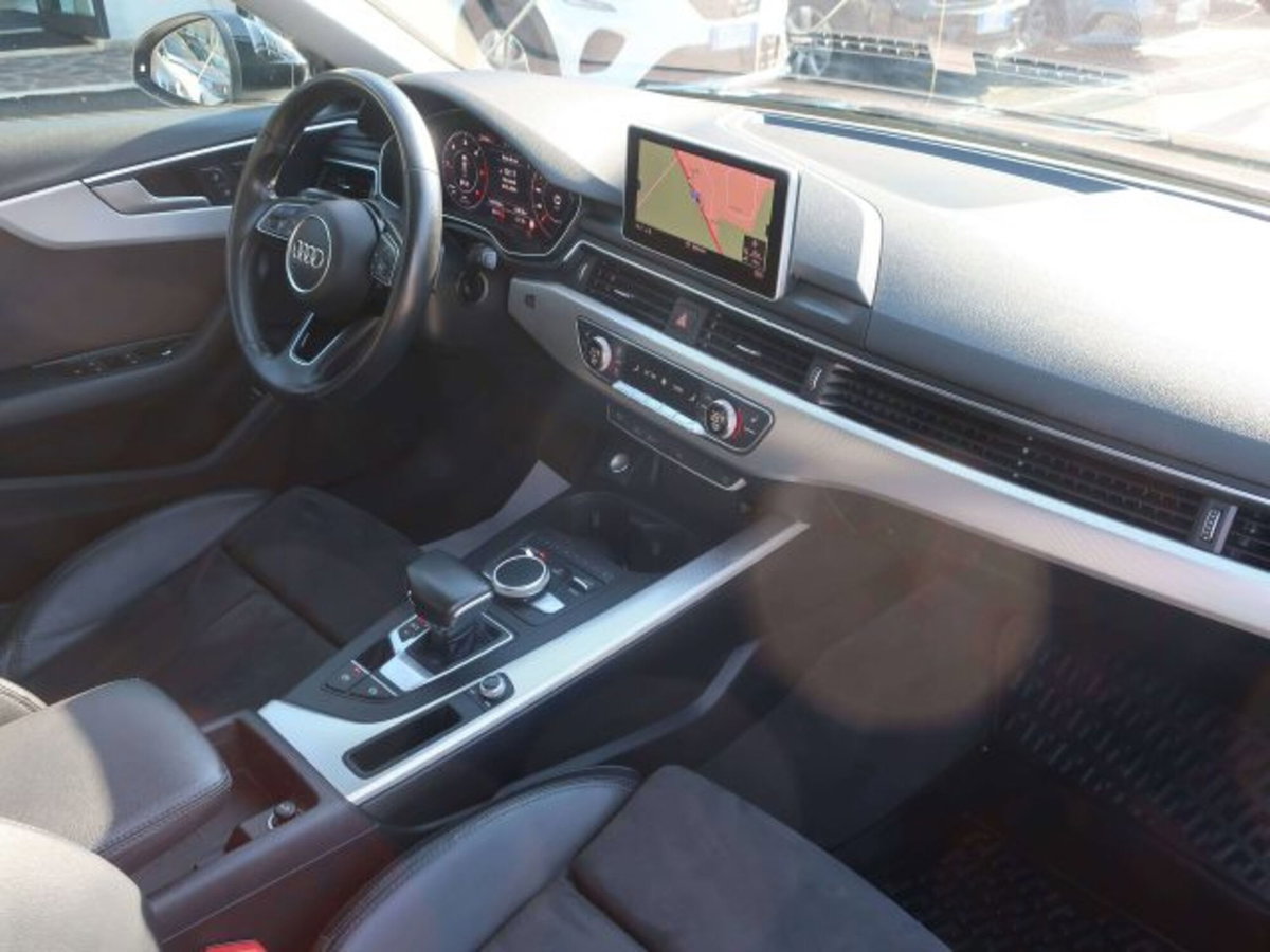 Audi A4 Avant 2.0 TDI 150 CV ultra Sport (8)