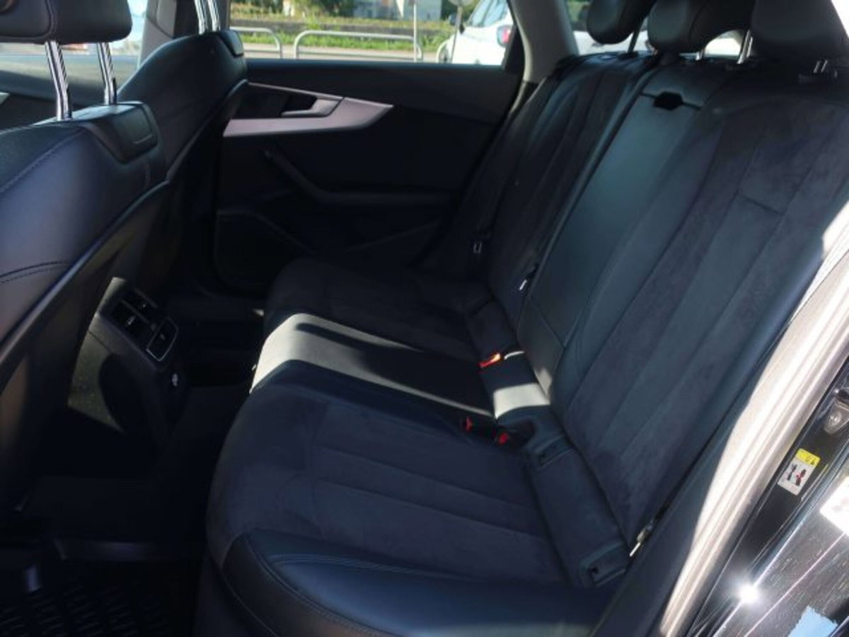 Audi A4 Avant 2.0 TDI 150 CV ultra Sport (9)
