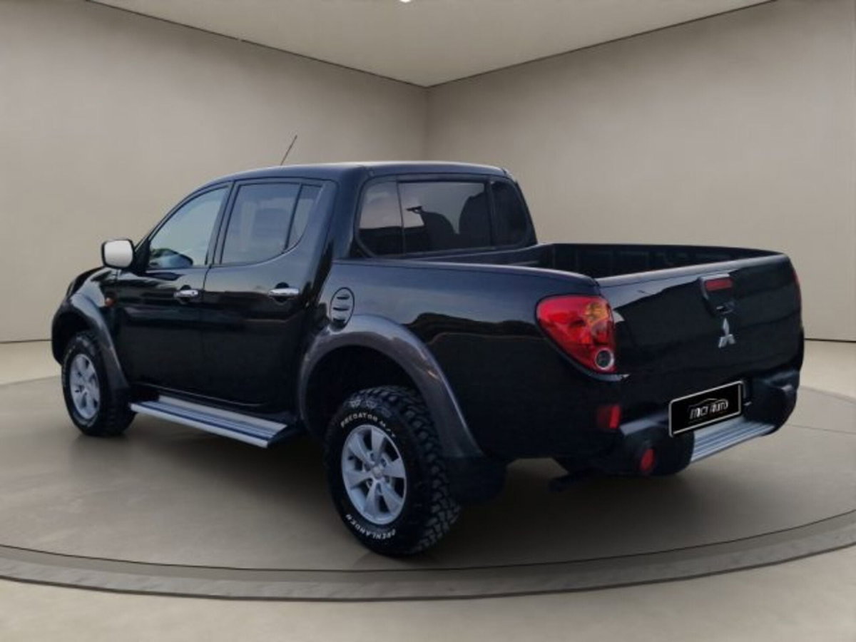 Mitsubishi L200 2.5 DI-D/136CV Double Cab Invite (3)