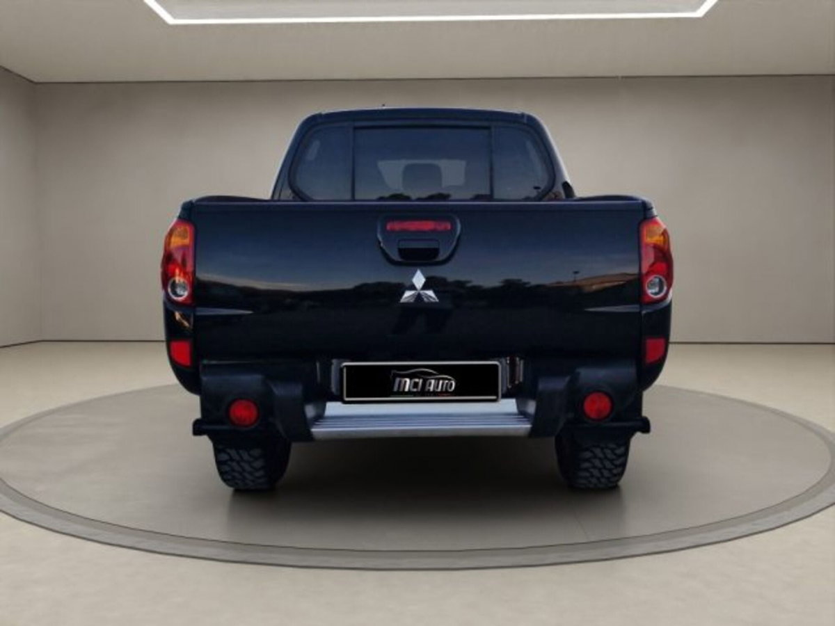 Mitsubishi L200 2.5 DI-D/136CV Double Cab Invite (4)