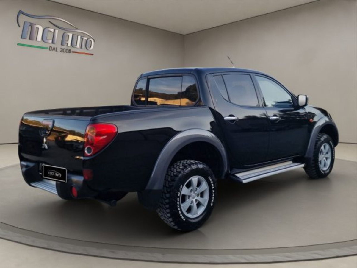 Mitsubishi L200 2.5 DI-D/136CV Double Cab Invite (5)