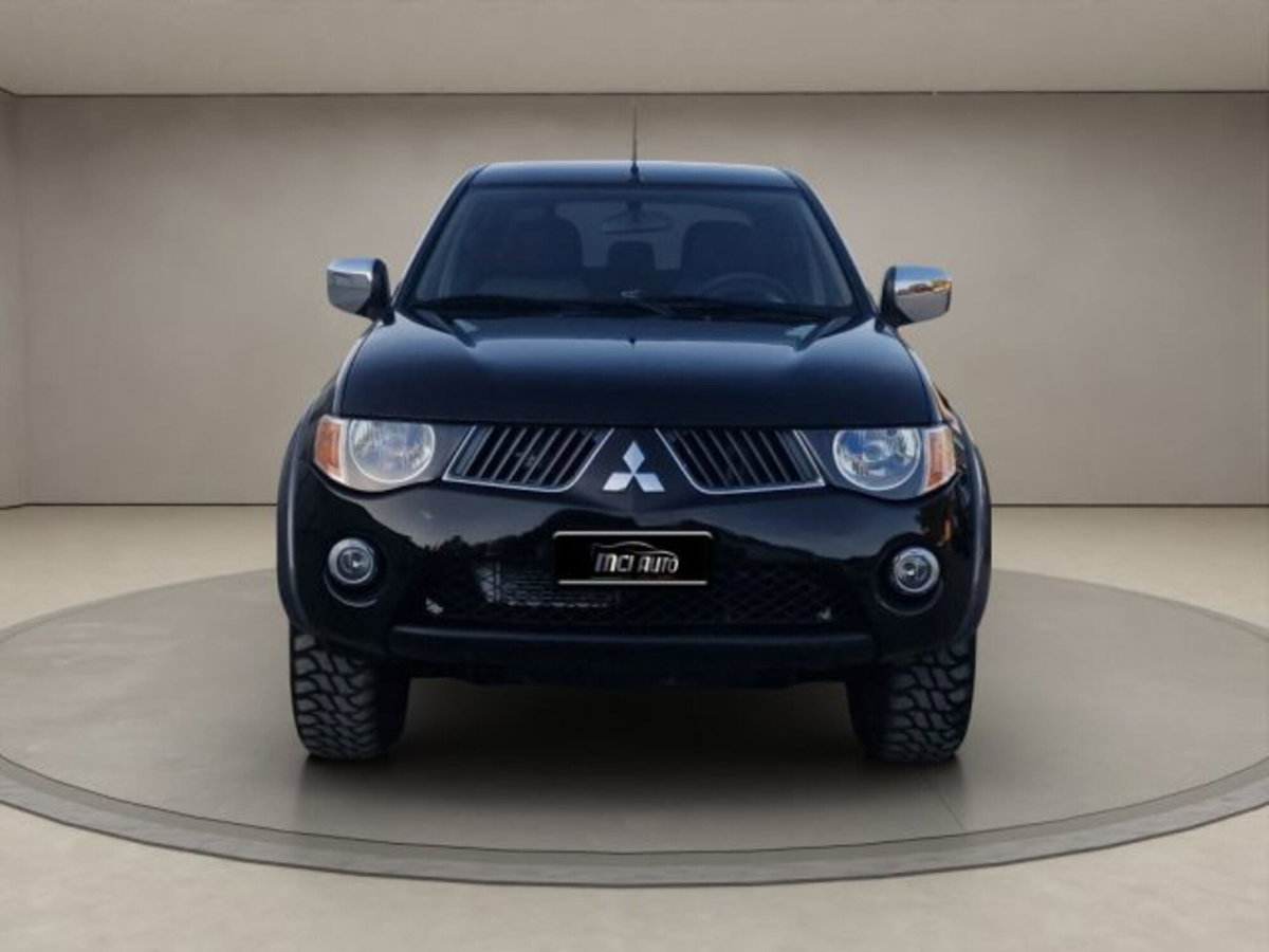 Mitsubishi L200 2.5 DI-D/136CV Double Cab Invite (8)