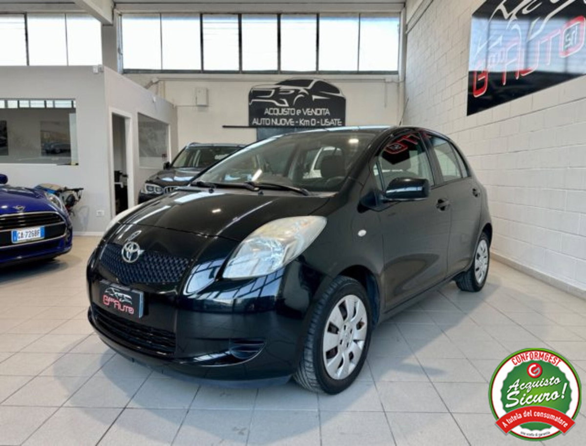 Toyota Yaris 1.0 5 porte Sol