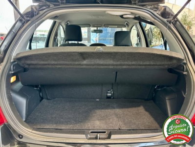 Toyota Yaris 1.0 5 porte Sol (19)