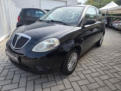 Lancia Ypsilon 1.2 Argento (2)