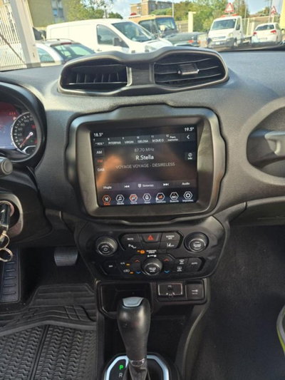 Jeep Renegade 1.5 Turbo T4 MHEV Limited (16)