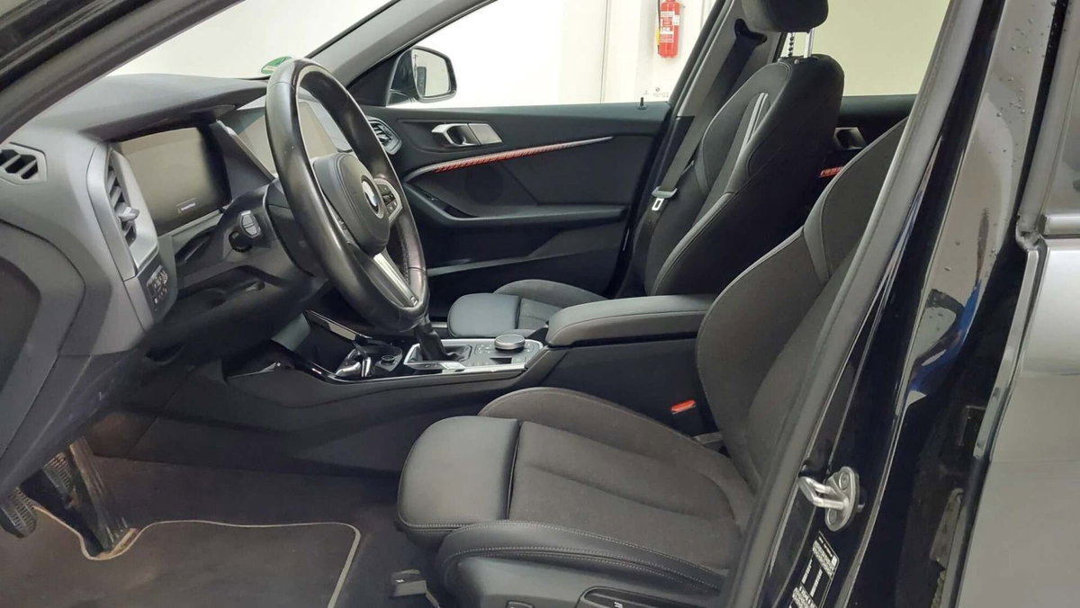 BMW Serie 1 118i 5p. Sport (7)