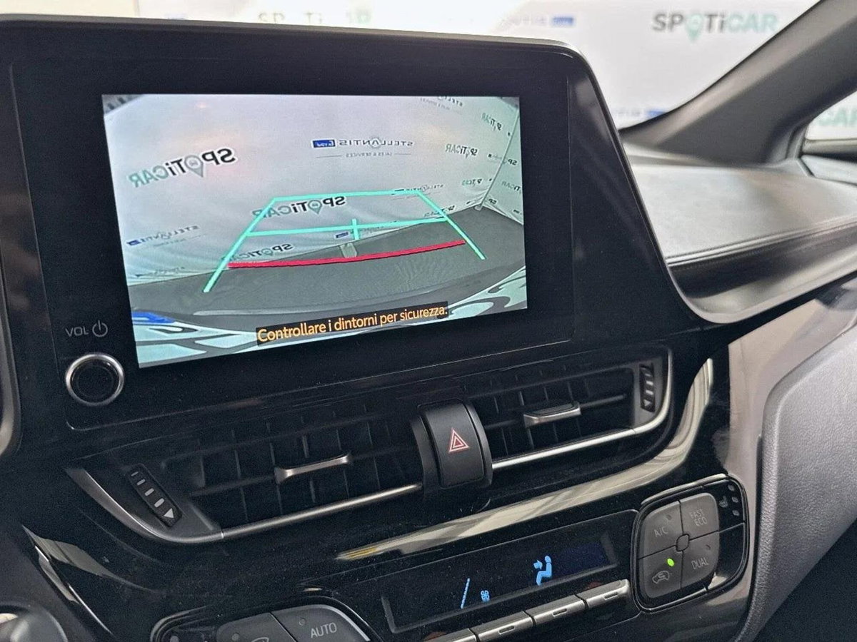 Toyota Toyota C-HR 2.0 phev Trend fwd e-cvt (18)