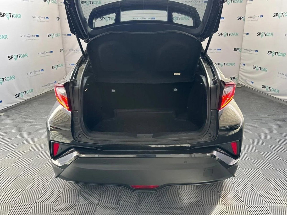 Toyota Toyota C-HR 2.0 phev Trend fwd e-cvt (3)