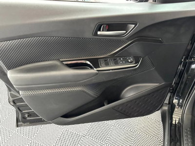 Toyota Toyota C-HR 2.0 phev Trend fwd e-cvt (8)