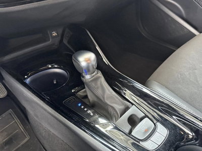 Toyota Toyota C-HR 2.0 phev Trend fwd e-cvt (9)