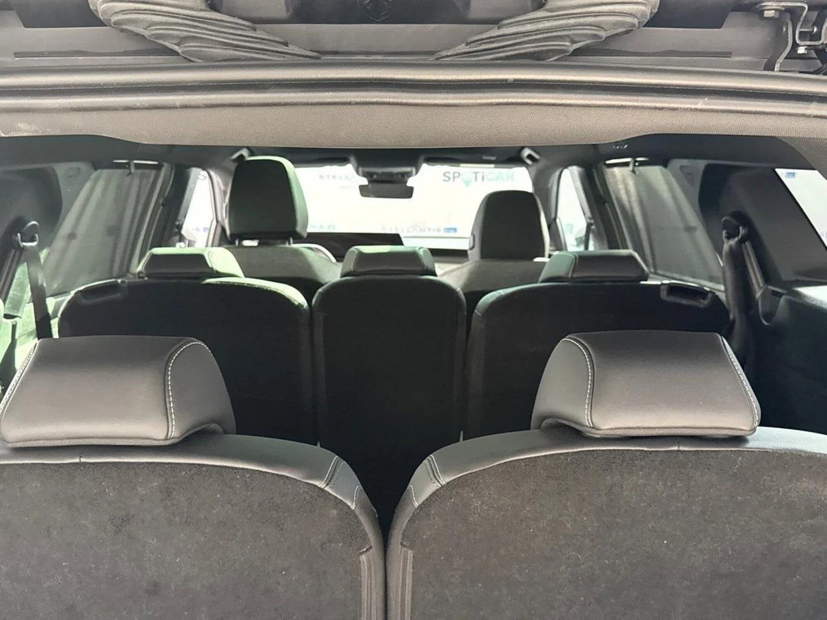 Peugeot 5008 1.2 hybrid GT 145cv 7p.ti e-dcs6 (10)