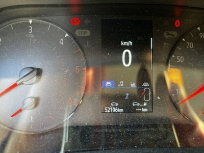 Renault Kangoo 1.5 blue dci Authentic 95cv (6)