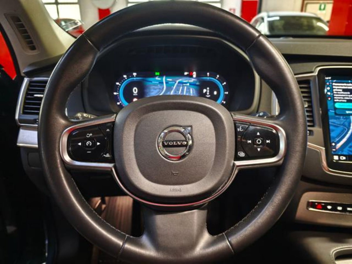 Volvo XC90 B5 (d) AWD Geartronic 7 posti Momentum Pro (11)