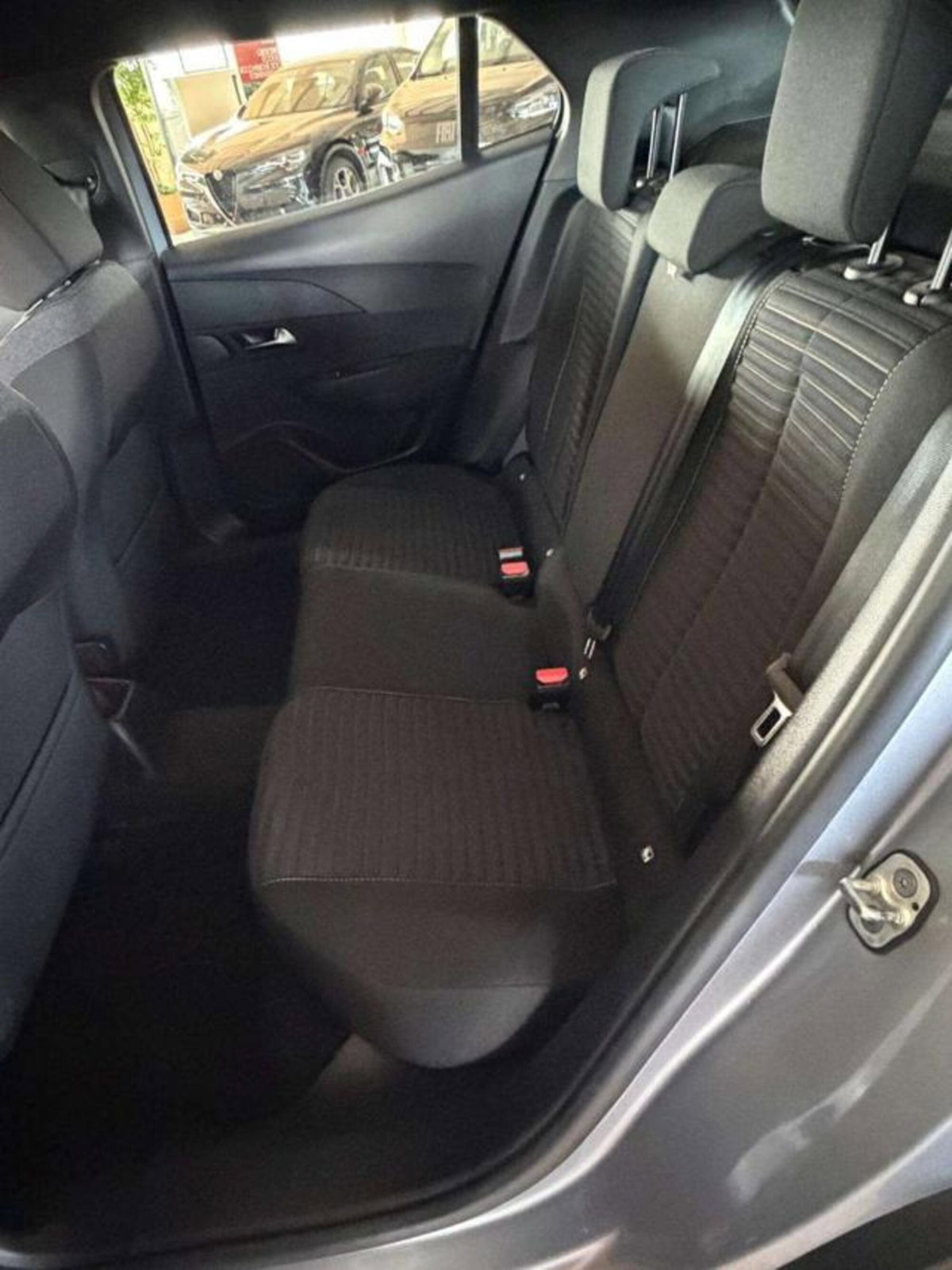 Peugeot 2008 PureTech 100 S&S Active (14)