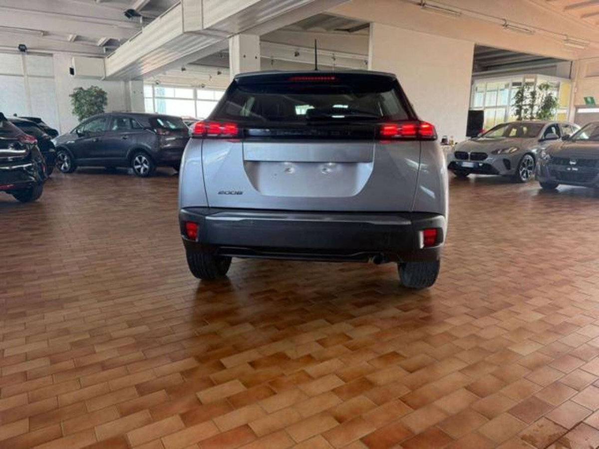 Peugeot 2008 PureTech 100 S&S Active (5)