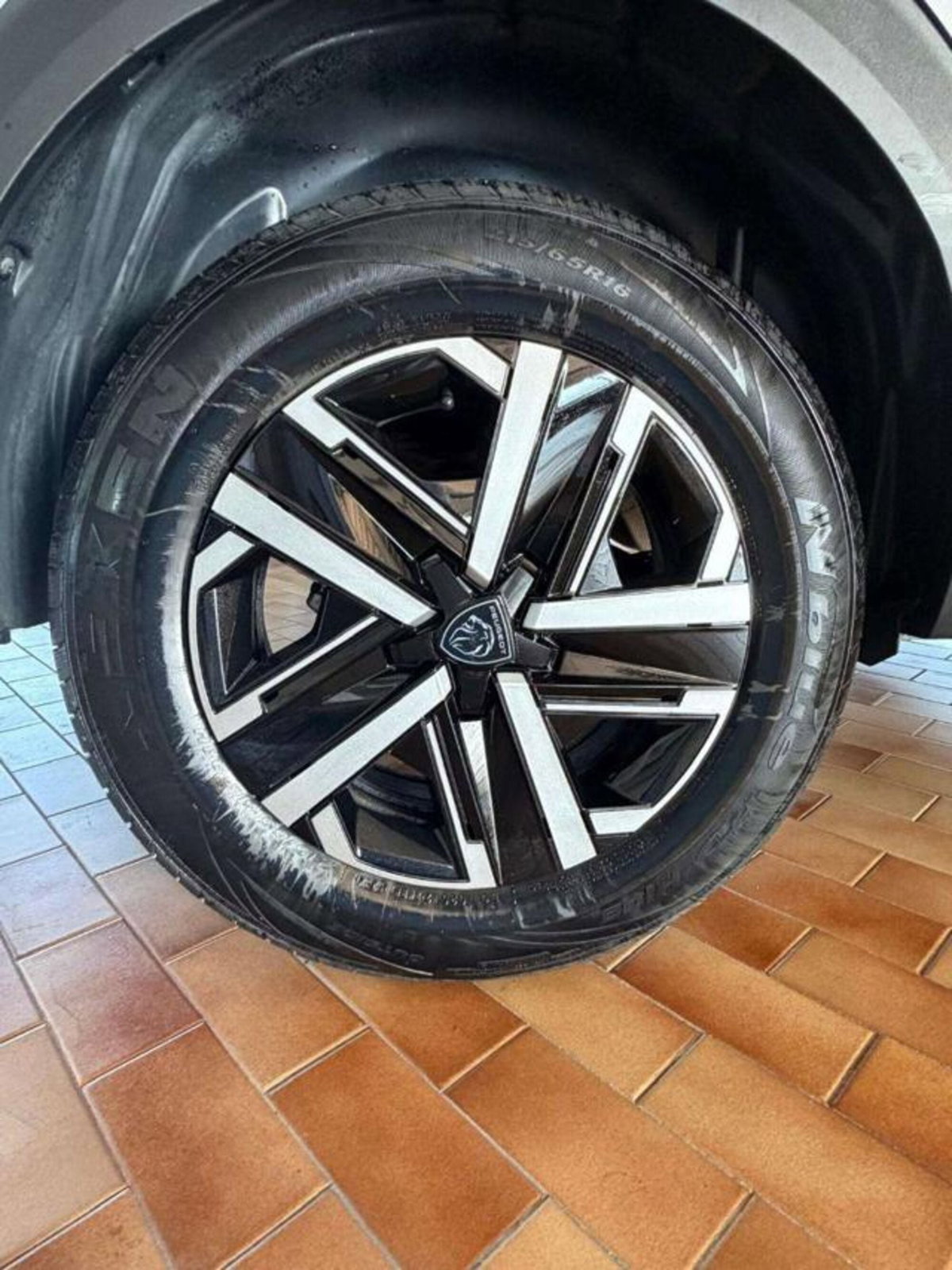 Peugeot 2008 PureTech 100 S&S Active (8)