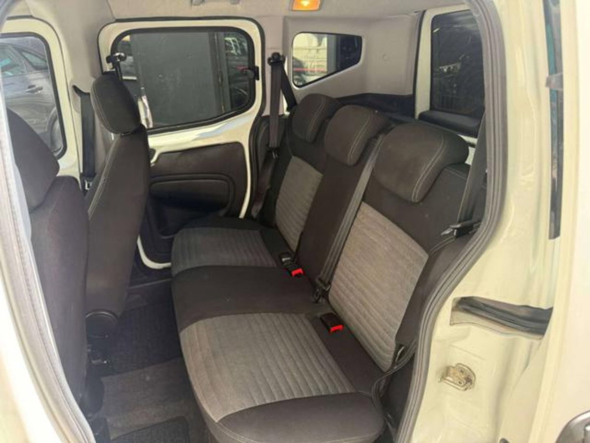 Fiat Qubo 1.3 MJT 80 CV Trekking (13)