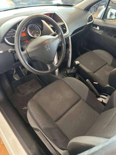 Peugeot 207 SW 8V HDi 93CV Access (11)