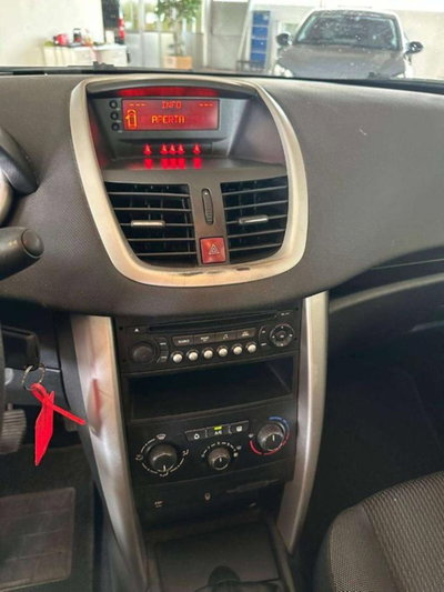 Peugeot 207 SW 8V HDi 93CV Access (14)