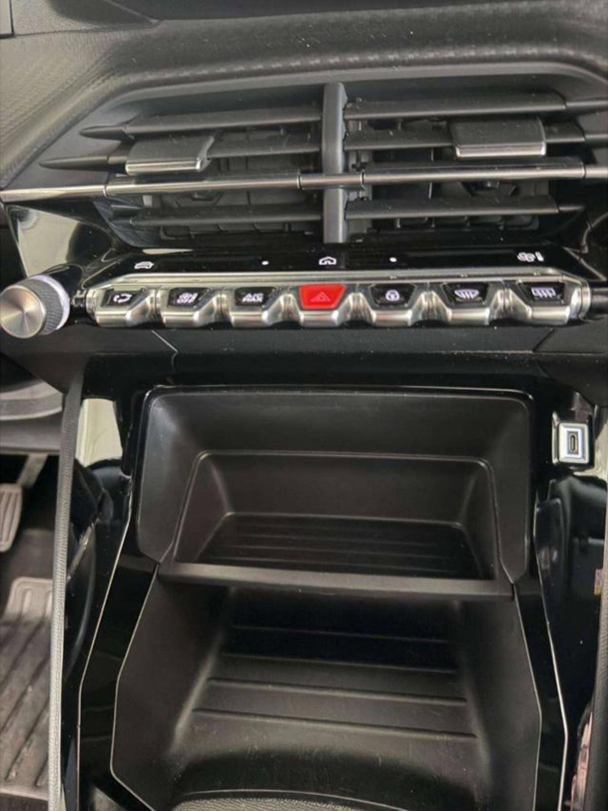 Peugeot 2008 PureTech 100 S&S Active (13)