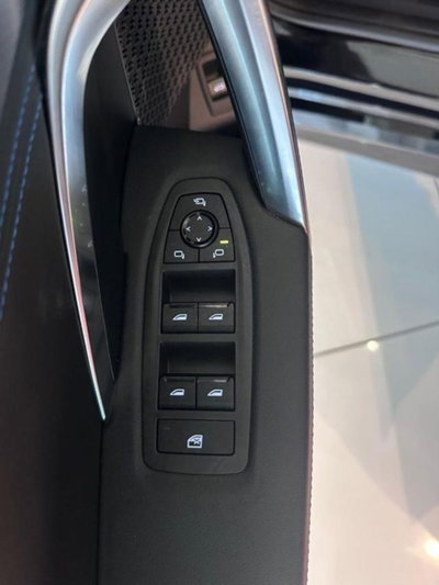 BMW X1 sdrive20i mhev 48V auto (19)
