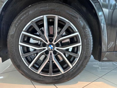 BMW X1 sdrive20i mhev 48V auto (7)