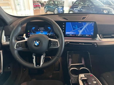 BMW X1 sdrive20i mhev 48V auto (9)