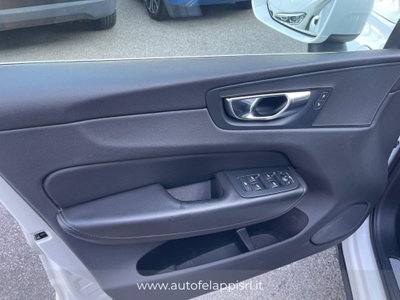 Volvo XC60 2.0 t6 phev Core awd auto (10)