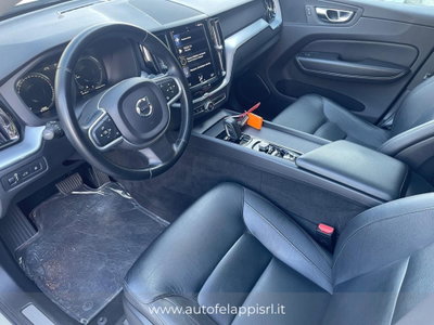 Volvo XC60 2.0 t6 phev Core awd auto (13)