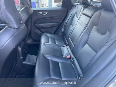 Volvo XC60 2.0 t6 phev Core awd auto (14)