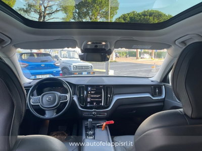 Volvo XC60 2.0 t6 phev Core awd auto (16)
