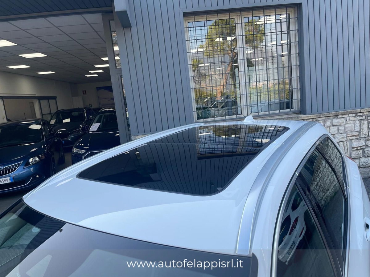 Volvo XC60 2.0 t6 phev Core awd auto (17)