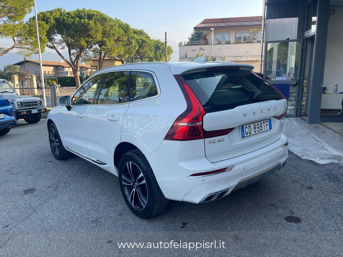 Volvo XC60 2.0 t6 phev Core awd auto (7)