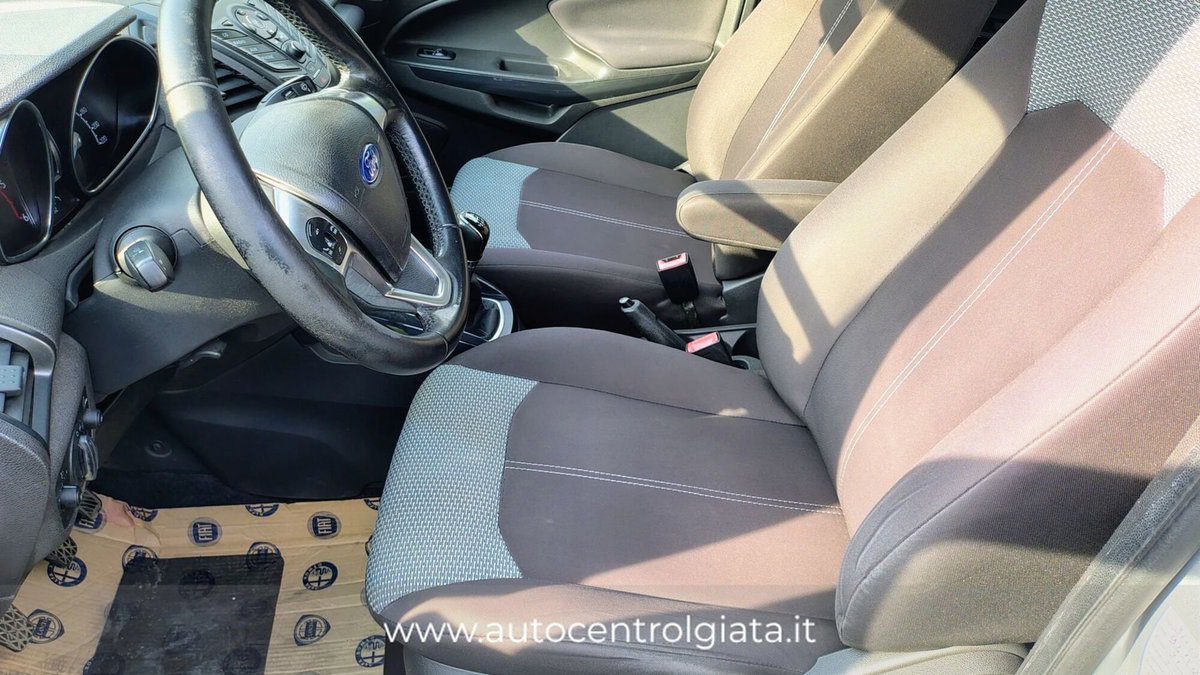 Ford EcoSport 1.5 TDCi 95 CV Plus (9)