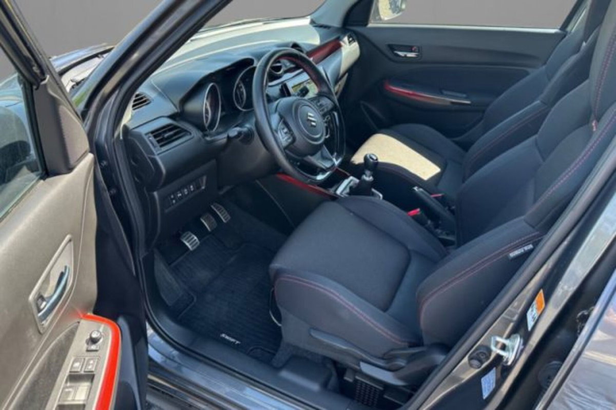 Suzuki Swift 1.4h Sport 2wd (7)