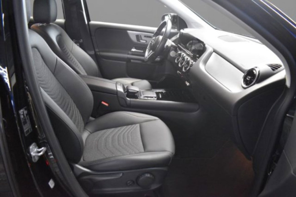 Mercedes-Benz GLA SUV 200 d Automatic 4Matic Sport (7)