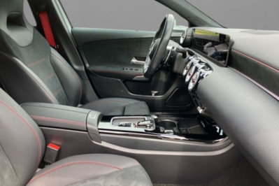 Mercedes-Benz Classe A Sedan 35 4Matic 4p. AMG (5)