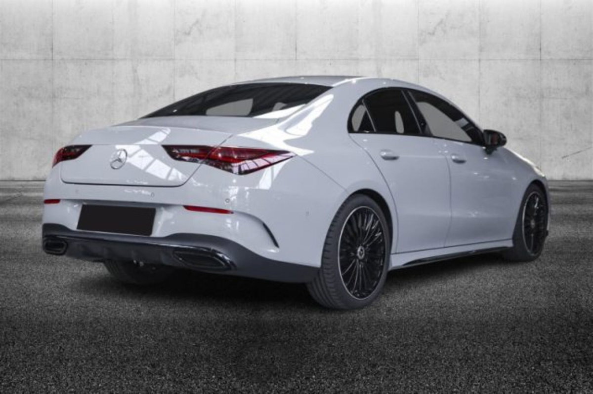 Mercedes-Benz CLA 200 Automatic Premium (2)
