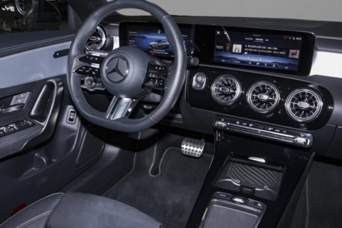 Mercedes-Benz CLA 200 Automatic Premium (5)