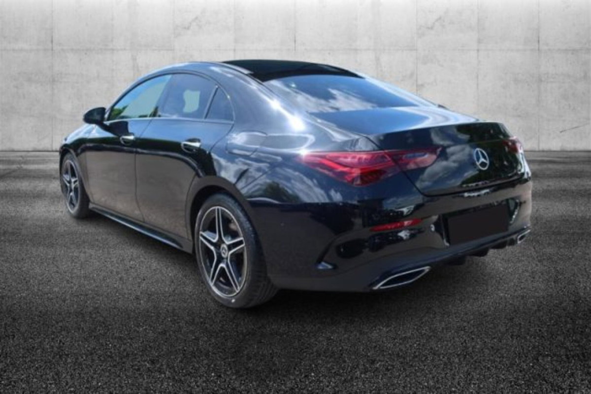 Mercedes-Benz CLA 200 d Automatic Premium (3)